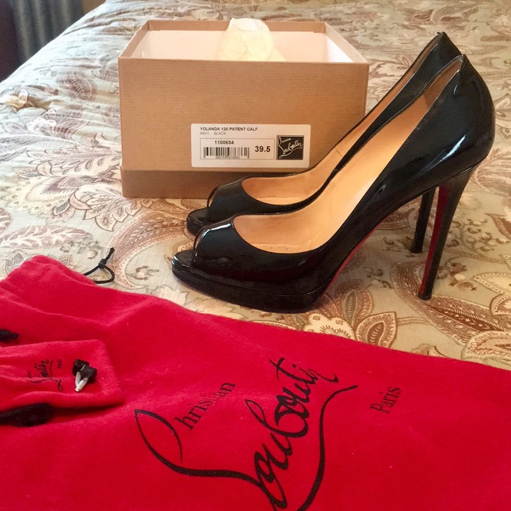 SALE 🎊🎊🎊 Christian Louboutin Yolanda 120